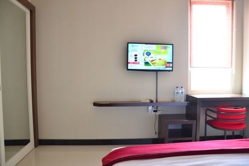 Chiaro Hotel Syariah Сидоарджо Екстериор снимка